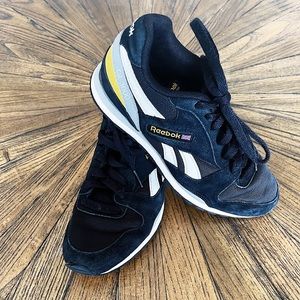 Reebok Classic GL 3000 Retro Black White And Gold Tennis Shoes Women’s Size 5